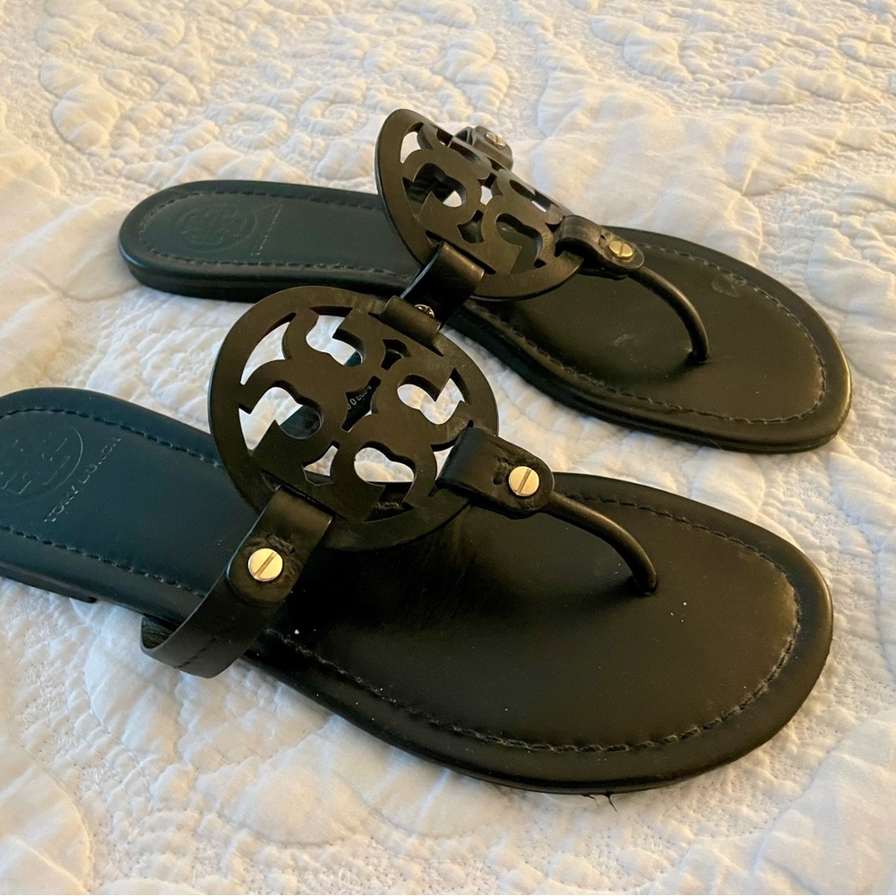 Tory Burch MILLER SANDAL in black with gold hardware.